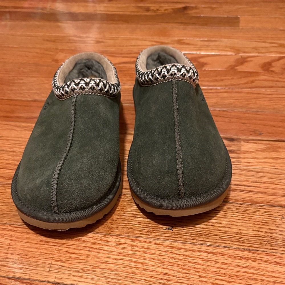 UGG Forest Green Suede Slippers NWOT